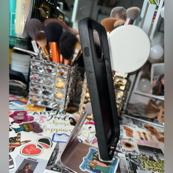 COPY - IPHONE 14 Pro Moschino case - Picture 4 of 4